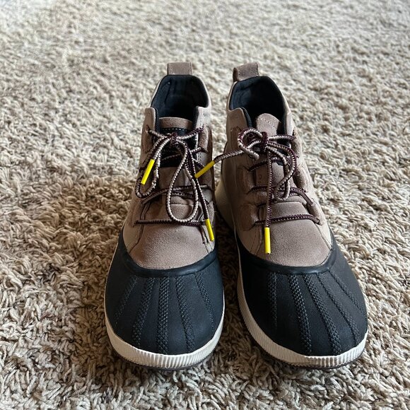 NEW Sorel Out N About Boots Taupe Womens Size 9 - Picture 1 of 5
